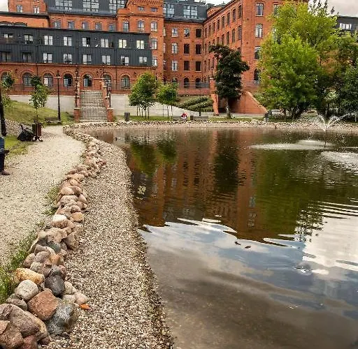 Modern 2-level Loft - Tymienieckiego, Center