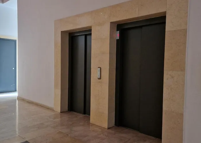 Modern 2-level Loft - Tymienieckiego, Center